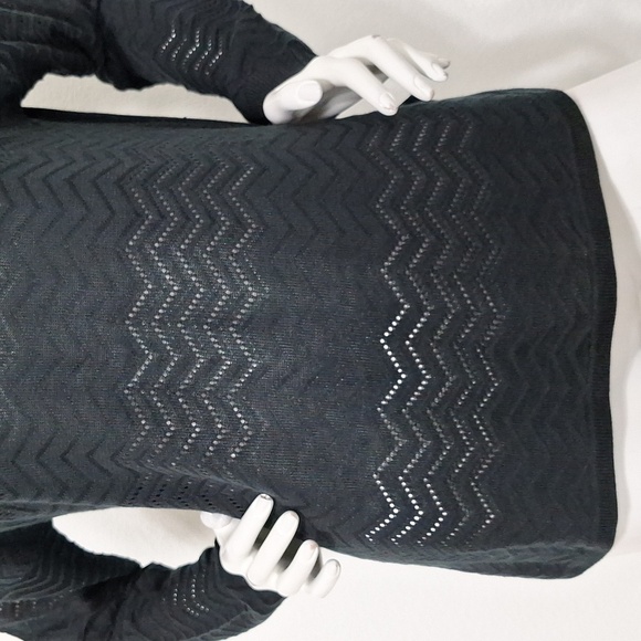 Hannah Black Whimsigoth Open Knit Long Sleeve Pullover Hi-Low Sweater Size M - Picture 3 of 12